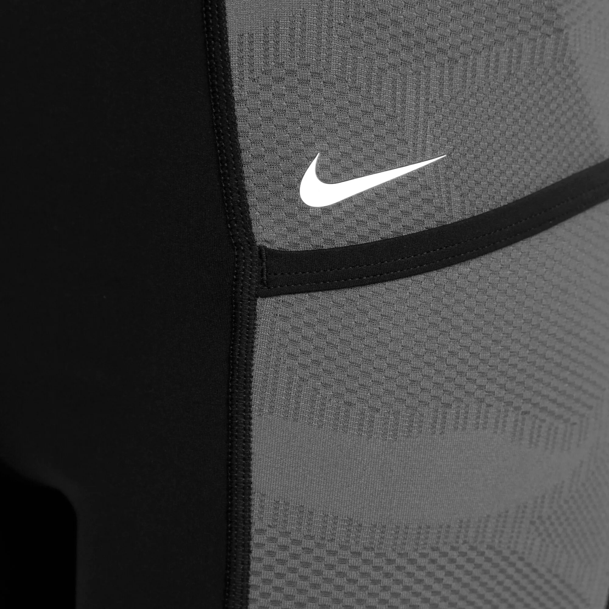 Nike Dri-Fit Performance 3in Pantaloncino Attillato Donna - Nero, Grigio - immagine 3